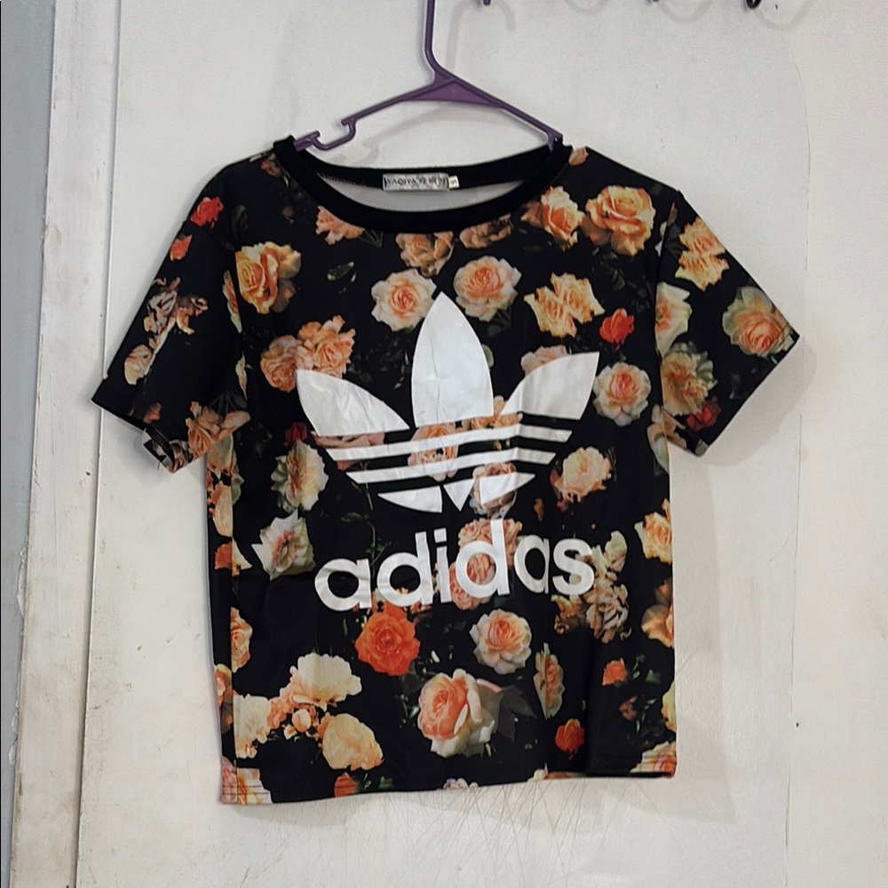 Graphic top